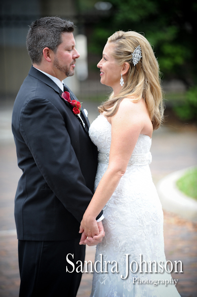 Best Courtyard Lake Lucerne wedding photographer - Sandra Johnson (SJFoto.com)